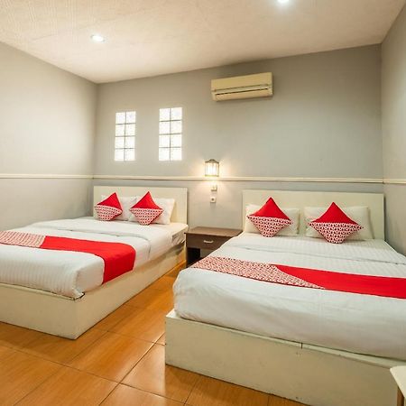 Oyo 1444 Patradissa Stasiun Bandung Hotel Экстерьер фото