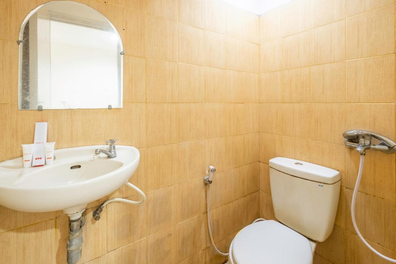 Oyo 1444 Patradissa Stasiun Bandung Hotel Экстерьер фото