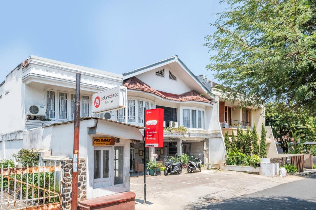 Oyo 1444 Patradissa Stasiun Bandung Hotel Экстерьер фото